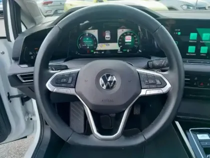 Photo 14 Volkswagen Golf  1.4 eHybrid OPF 204ch Style DSG6