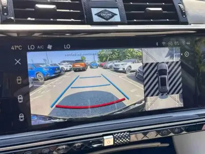 Photo 13 DS DS 7  E-TENSE 4x4 360ch La Premiere