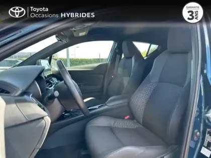 Photo 10 Toyota C-HR  1.8 Hybride 122ch Design Ultimate E-CVT