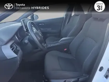Photo 10 Toyota C-HR  1.8 Hybride 122ch Dynamic Ultimate E-CVT