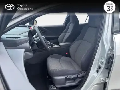 Photo 10 Toyota C-HR  2.0 Hybride Rechargeable 225ch Graphic MY26