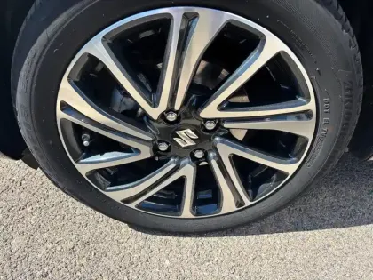 Photo 9 Suzuki Swift  1.2 Dualjet Hybrid 83ch Pack