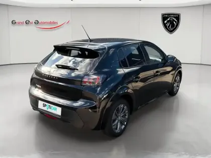Photo 14 Peugeot 208  e- 136ch Style