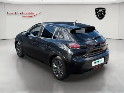 Photo 11 Peugeot 208  e- 136ch Style