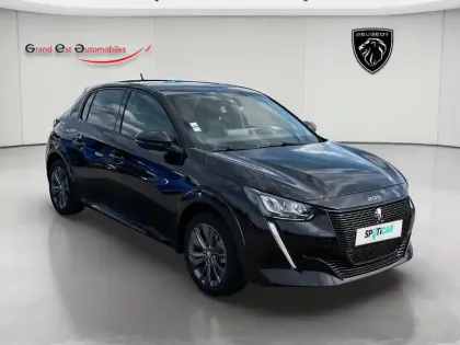 Photo 7 Peugeot 208  e- 136ch Style