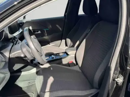 Photo 19 Peugeot 208  e- 136ch Style