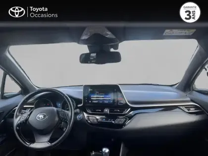 Photo 7 Toyota C-HR  122h Graphic 2WD E-CVT RC18