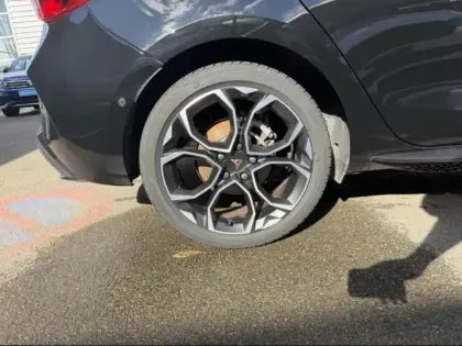 Photo 7 Cupra Leon  1.5 eTSI Hybrid 150ch V DSG7