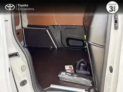 Photo 6 Toyota Proace  CITY Medium 130 D-4D Start BVA MY25