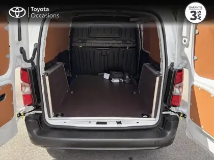 Photo 9 Toyota Proace  CITY Medium 130 D-4D Start BVA MY25