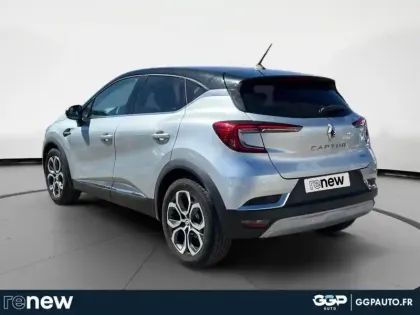 Photo 17 Renault Captur  1.6 E-Tech hybride 145ch Intens -21