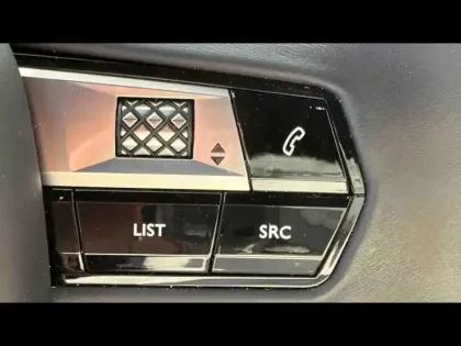 Photo 14 DS DS 7  1.6 Plug-in Hybrid 225ch Etoile