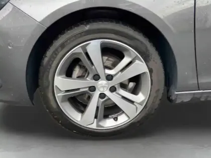 Photo 9 Peugeot 308  1.2 PureTech 130ch E6.3 S&S Tech Edition EAT8