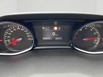 Photo 11 Peugeot 308  1.2 PureTech 130ch E6.3 S&S Tech Edition EAT8
