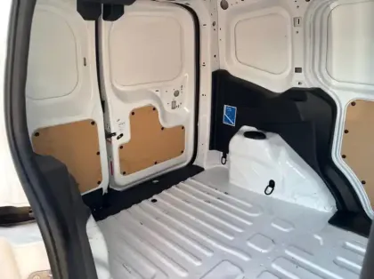 Photo 8 Ford Transit Courier Fourgonnette 1.5 TDCI 100ch Stop&Start Trend