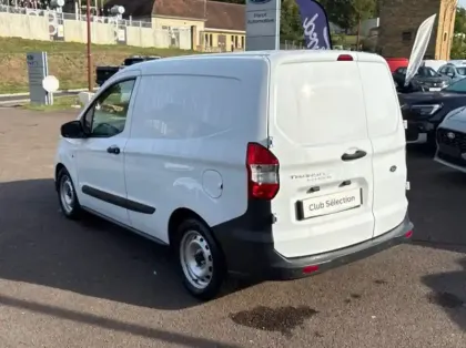 Photo 12 Ford Transit Courier Fourgonnette 1.5 TDCI 100ch Stop&Start Trend