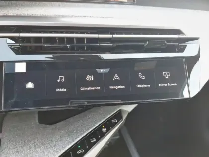 Photo 22 Peugeot 5008  Hybrid 145 ch e-DCS6