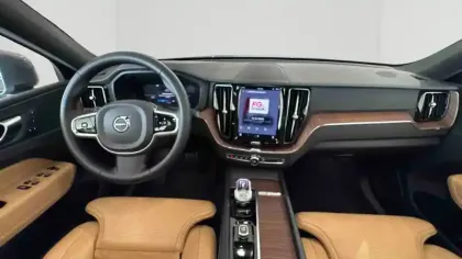 Photo 13 Volvo XC60  T6 AWD Hybride rechargeable 253 ch+145 ch Geartronic 8