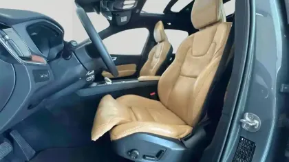 Photo 11 Volvo XC60  T6 AWD Hybride rechargeable 253 ch+145 ch Geartronic 8