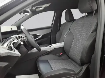 Photo 10 Peugeot 5008  Hybrid 145 e-DCS6
