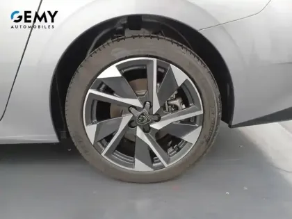 Photo 10 Peugeot 308  SW PHEV 180 e-EAT8