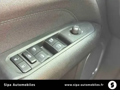 Photo 14 Jeep Compass  1.5 Turbo T4 130 ch e-Hybrid BVR7