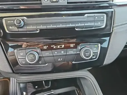 Photo 20 BMW X2  sDrive 18i 140 ch DKG7