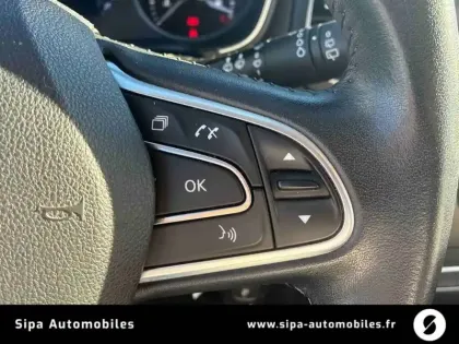 Photo 17 Renault Megane Mégane IV Berline Blue dCi 95