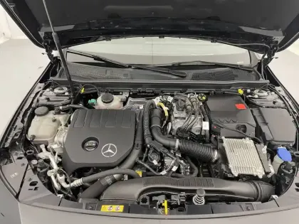 Photo 19 Mercedes Classe A  250 e 8G-DCT