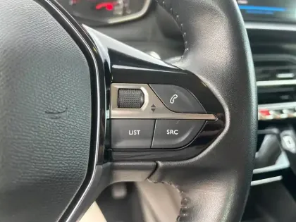 Photo 12 Peugeot 208  PureTech 100 S&S BVM6