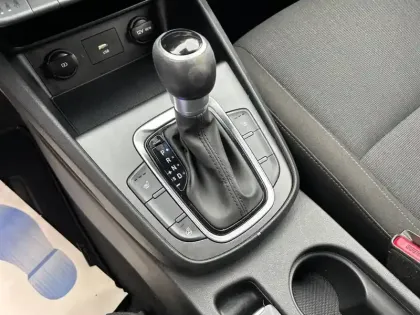 Photo 21 Hyundai Kona  Hybrid 141