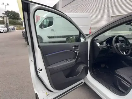 Photo 15 Renault Captur  E-Tech 145 - 21