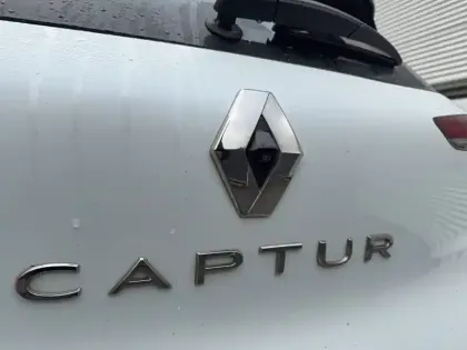 Photo 22 Renault Captur  E-Tech 145 - 21