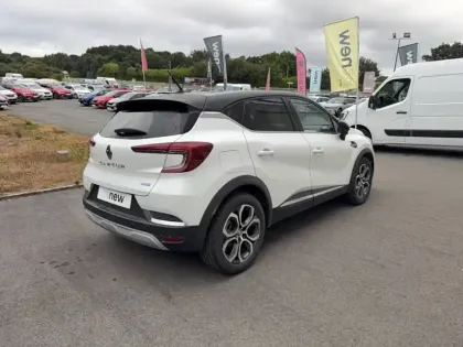 Photo 11 Renault Captur  E-Tech 145 - 21