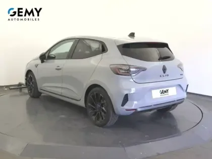 Photo 6 Renault Clio  E-Tech full hybrid 145 ch GSR2