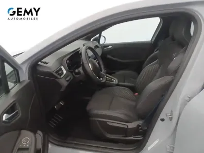 Photo 8 Renault Clio  E-Tech full hybrid 145 ch GSR2