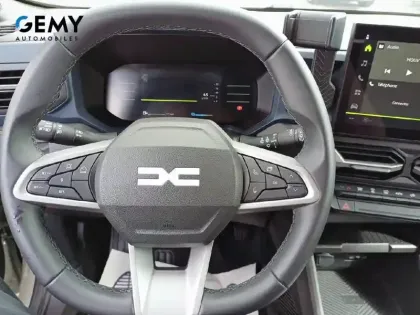 Photo 35 Dacia Duster  Hybrid 140