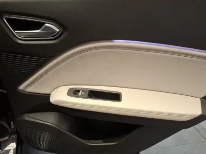 Photo 21 Renault Captur  E-Tech Plug-in 160