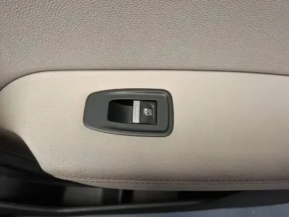 Photo 24 Renault Captur  E-Tech Plug-in 160