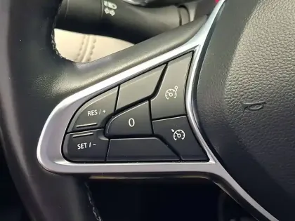 Photo 32 Renault Captur  E-Tech Plug-in 160