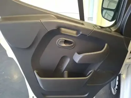 Photo 18 Renault Master  FGN TRAC F3300 L2H2 DCI 135