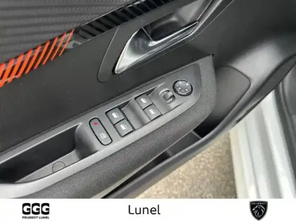 Photo 11 Peugeot 208  PureTech 75 S&S BVM5