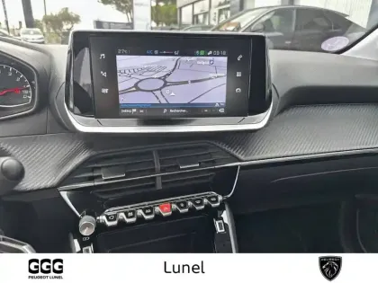 Photo 14 Peugeot 208  PureTech 75 S&S BVM5