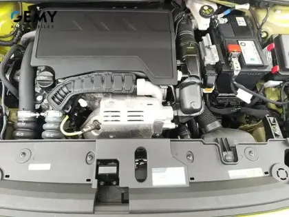 Photo 11 Peugeot 208  PureTech 100 S&S BVM6