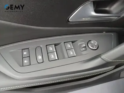 Photo 11 Peugeot 408  PHEV 180 e-EAT8