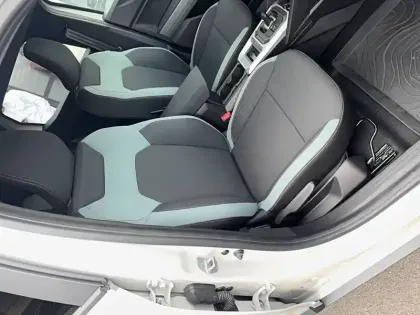 Photo 13 Dacia Duster  Hybrid 155