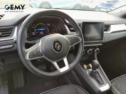 Photo 12 Renault Captur  E-Tech full hybrid 145