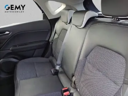 Photo 9 Renault Captur  E-Tech full hybrid 145