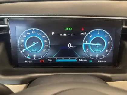 Photo 84 Hyundai Tucson  1.6 CRDi 136 Hybrid 48V DCT-7