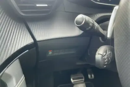 Photo 17 Peugeot 2008  PureTech 130 S&S EAT8
